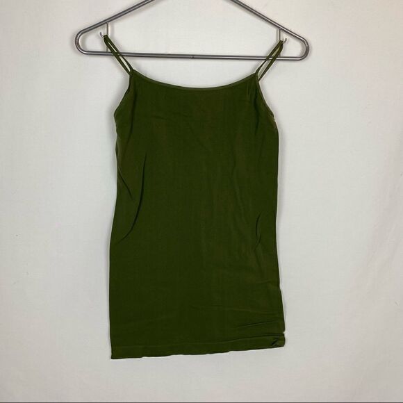 Stretchy green tank - Picture 2 of 3